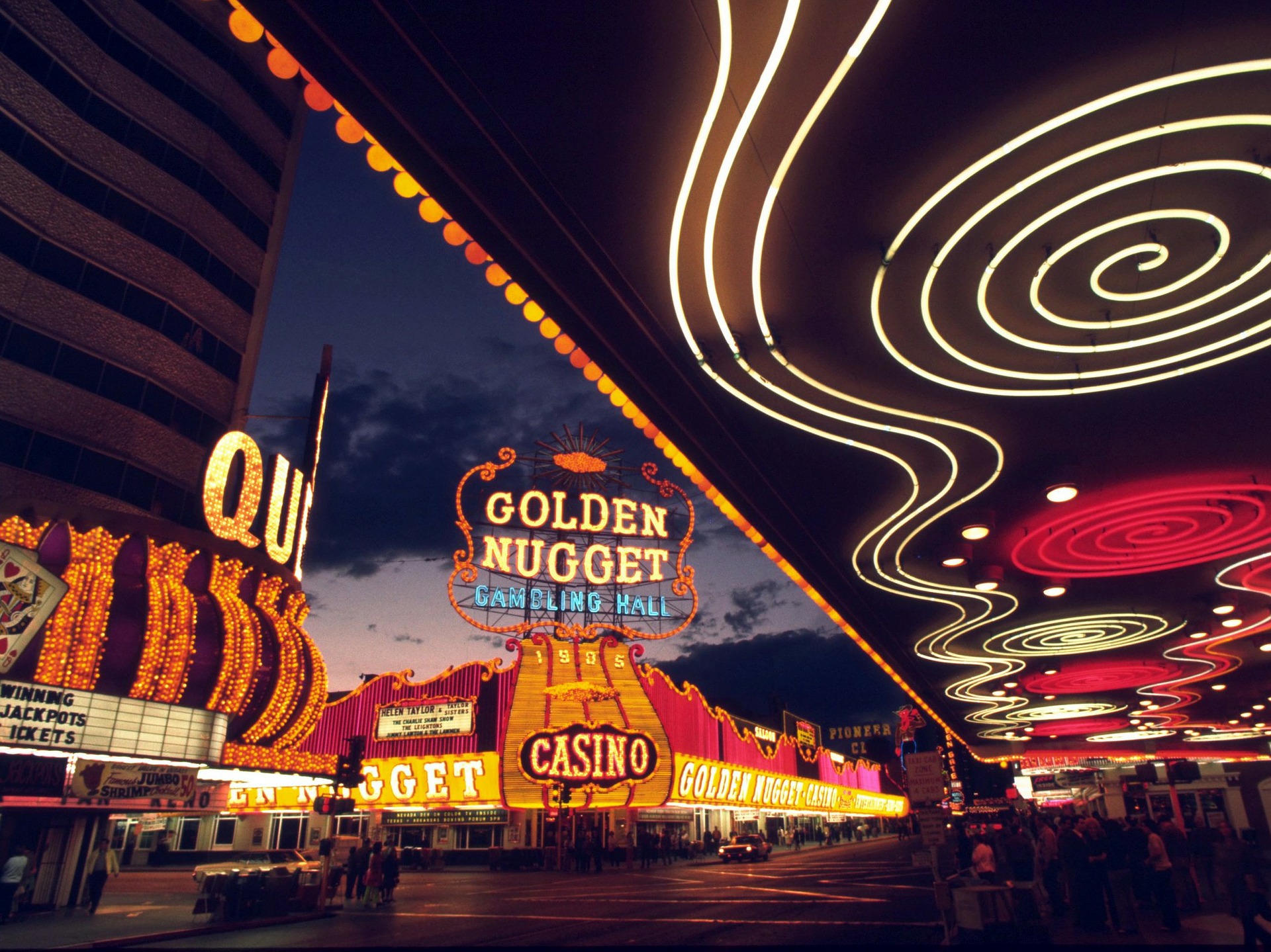 Open Poker Rooms in Vegas